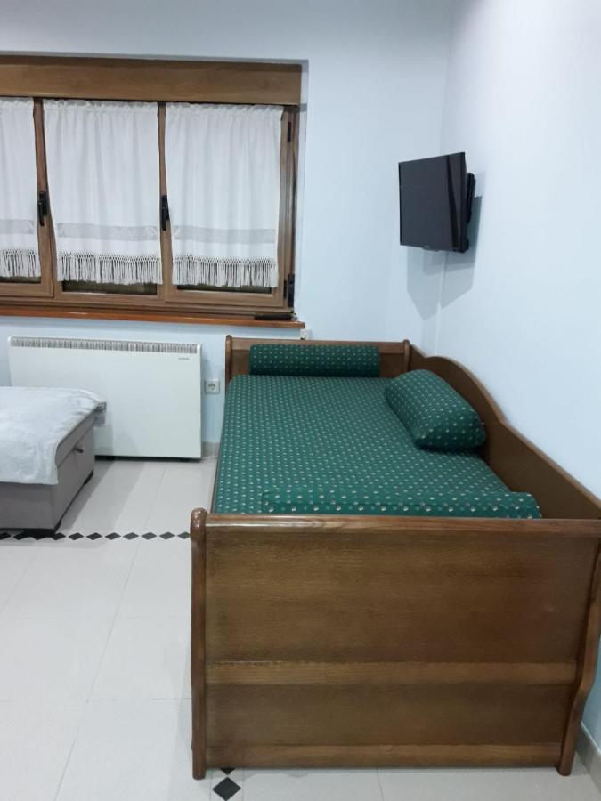 Apartamento El Fondon 2 Cangas de Onis Exterior photo